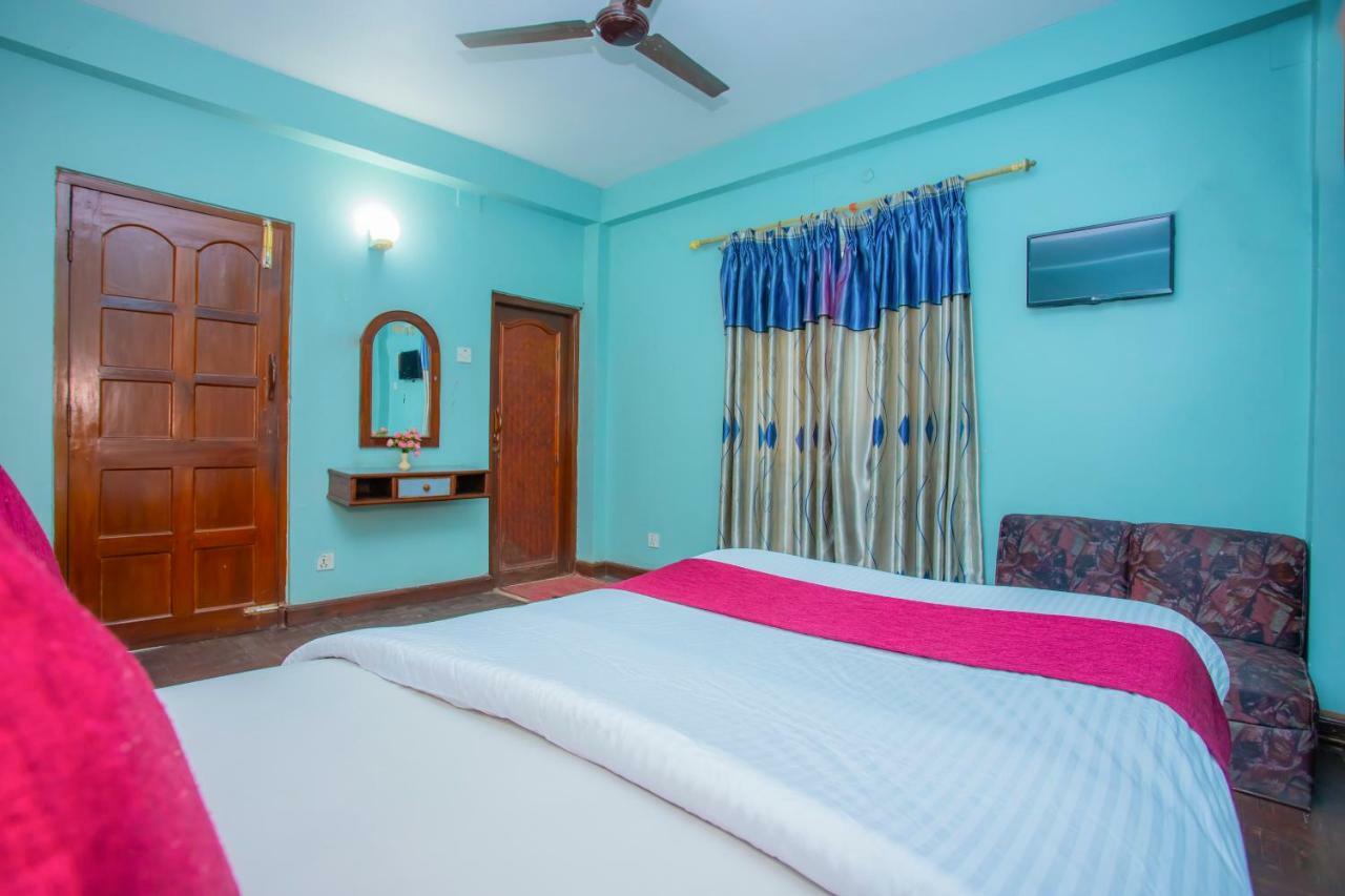 Spot On 445 New Hotel Natureland Pokhara Exterior photo